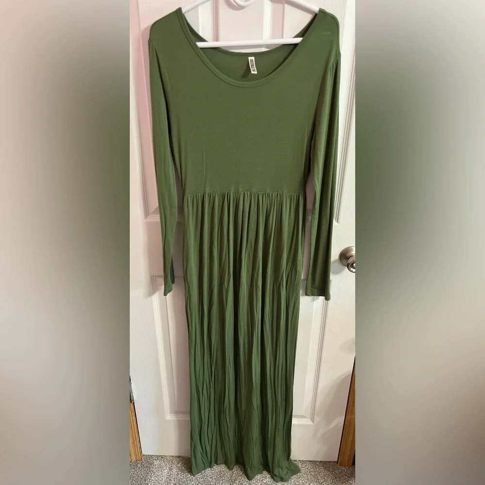 Maxi dress with pockets size M - Picture 2 of 5